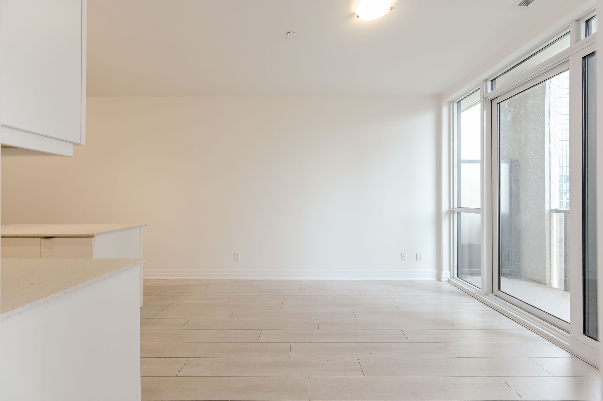 Living Room — 2 Bedroom Condo in Mississauga for $2,500, Mississauga ON