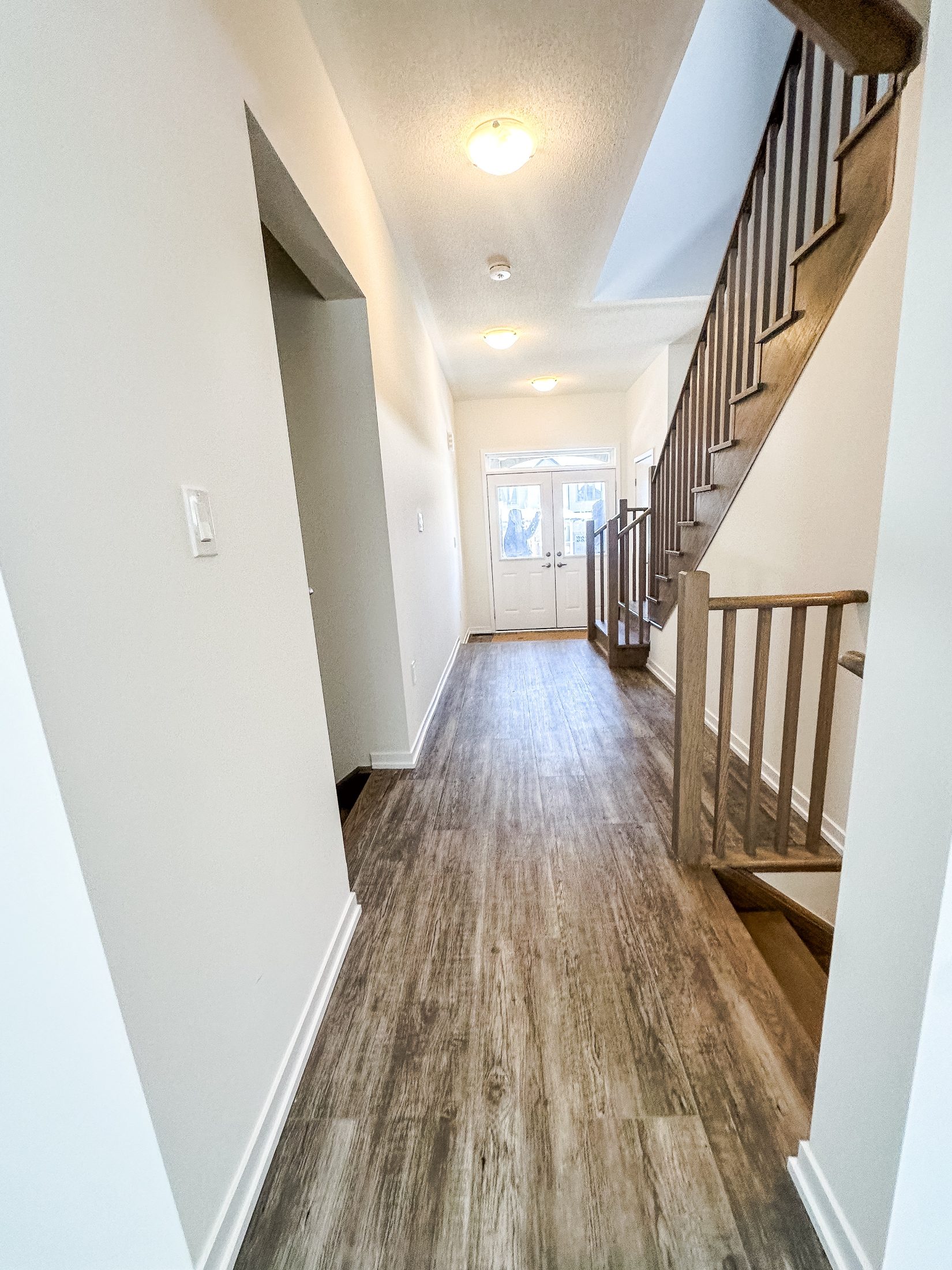 Lobby — 3 Bedroom Townhouse in Oshawa for $750, Oshawa ON